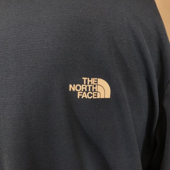 THE NORTH FACE - MEN'S MEDIUM - SHADY BLUE THE AMBITION 1/4 ZIP PULL-OVER - Picture 6 of 9